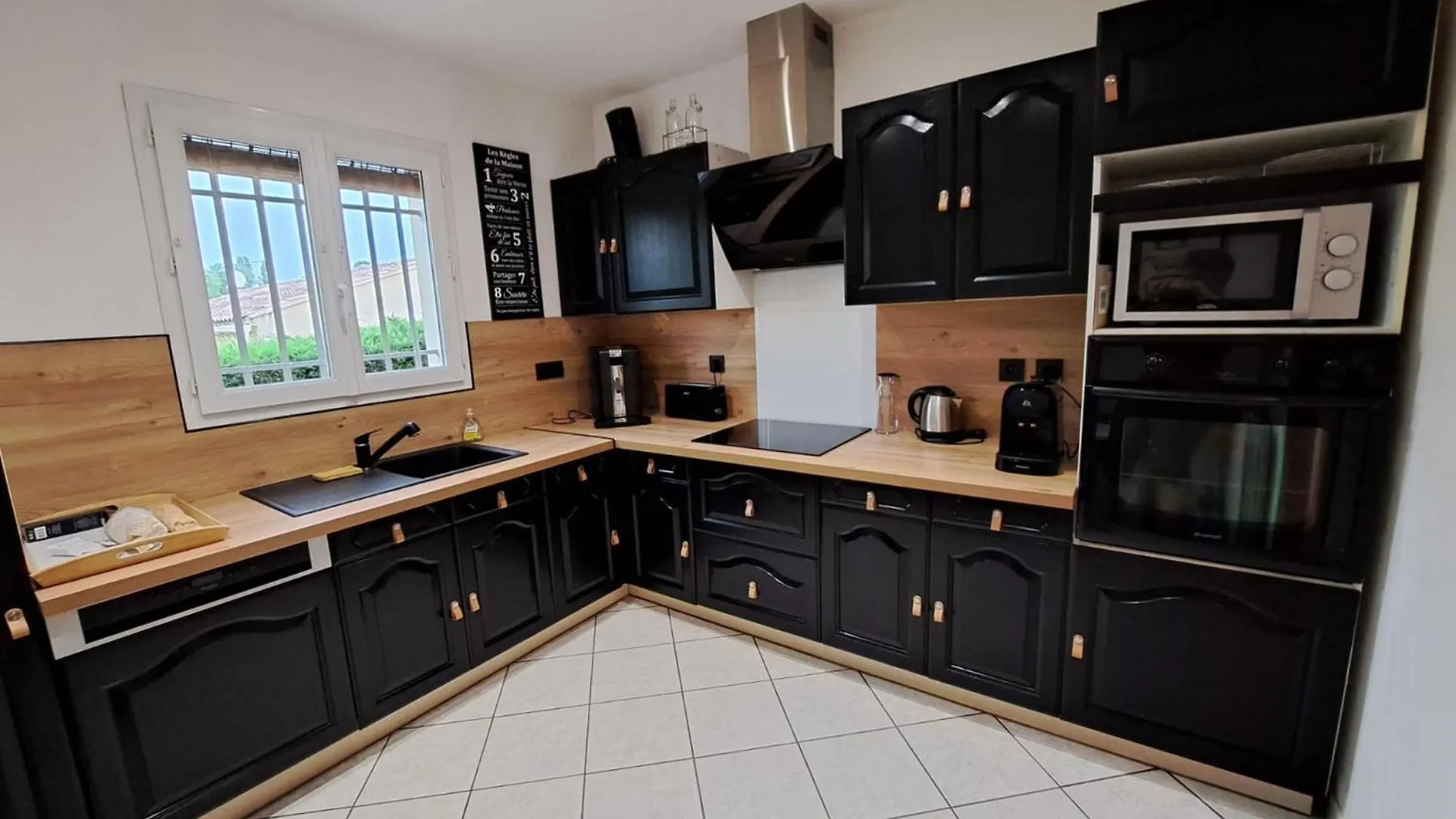 Belle Villa A 10 Min A Pied Du Centre De Monteux