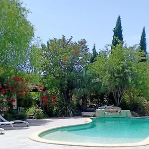 Couette-café Instant Parfait Privée Et Piscine, Monteux
